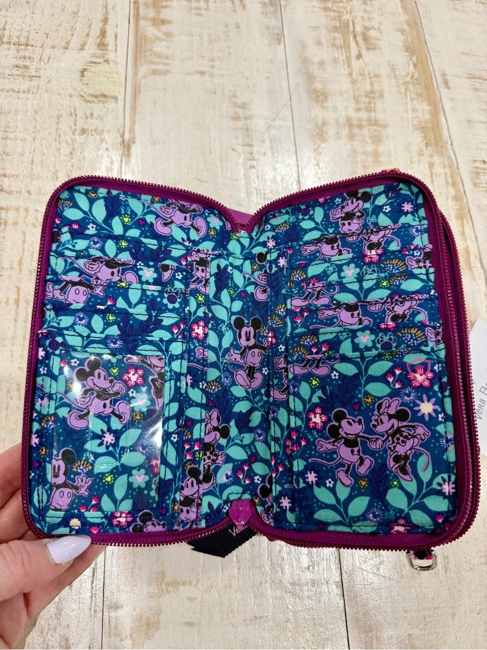 Vera Bradley Disney All in One Wristlet Mickey & Minnie Flirty Floral Retired - Picture 8 of 10